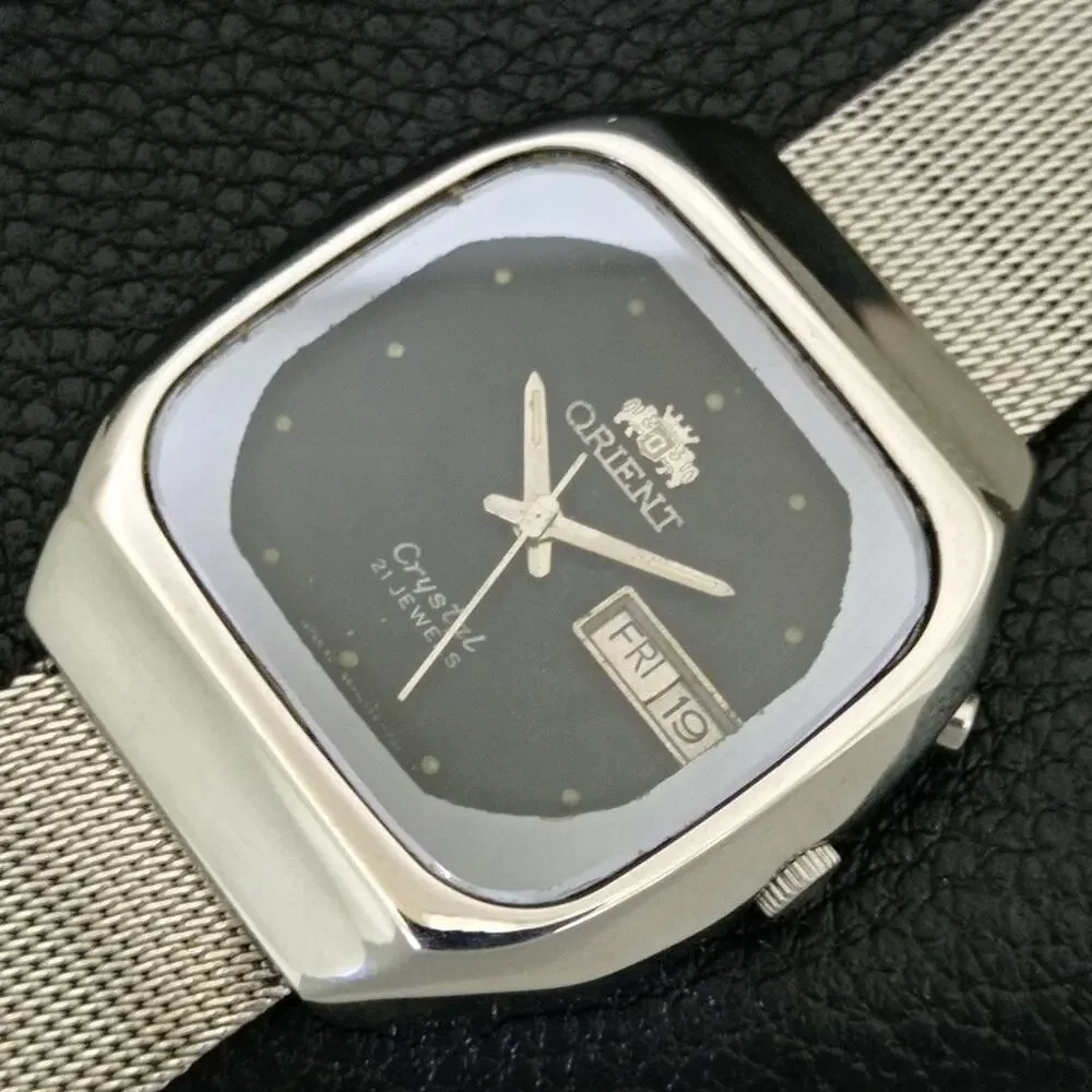 Vintage 1987 Square Orient Automatic Mens Silver Watch W/daydate & Black accents